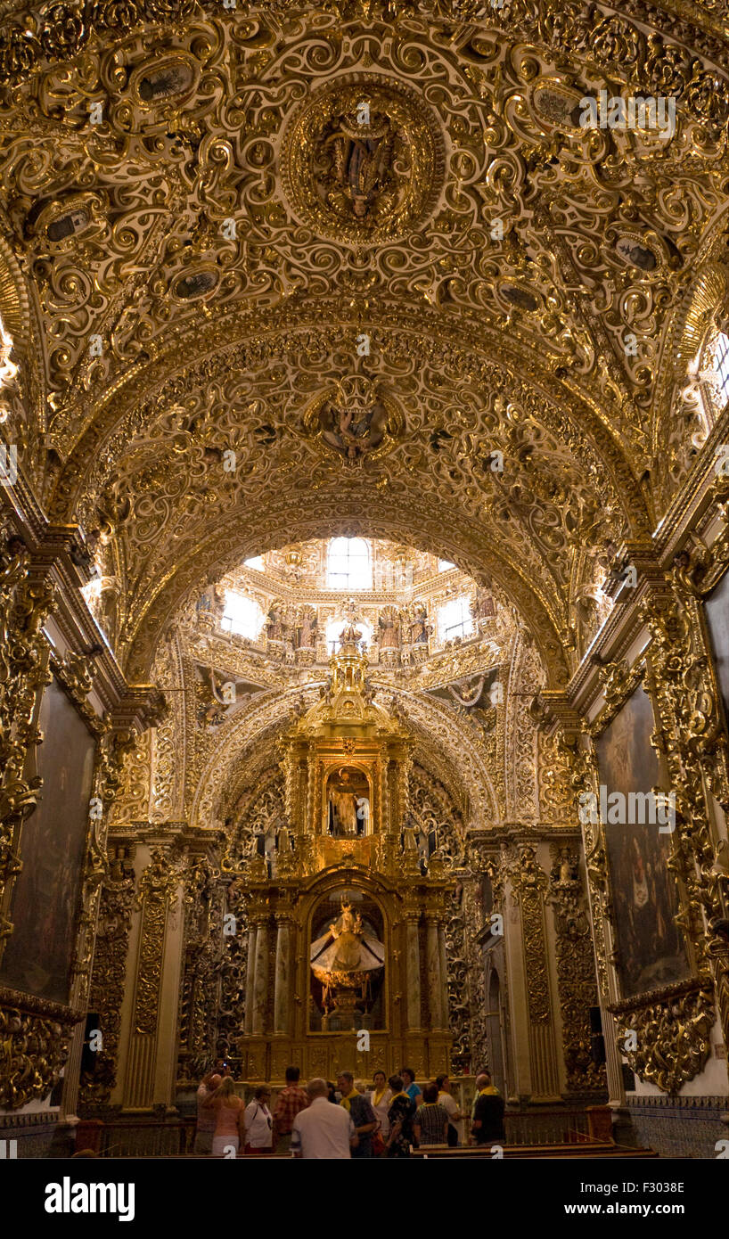 Capilla del Rosario o la Capilla del Rosario, la Iglesia de Santo Domingo de Guzmán. Puebla, México Fotografía de stock - Alamy Capilla del Rosario o la Capilla del Rosario, la Iglesia de Santo Domingo de Guzmán. Puebla, México Fotografía de stock - Alamy