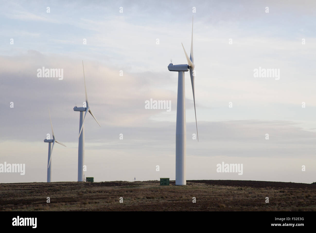 Los aerogeneradores en el parque eólico de páramos, Berwickshire, Scottish Borders, Escocia, Diciembre Foto de stock