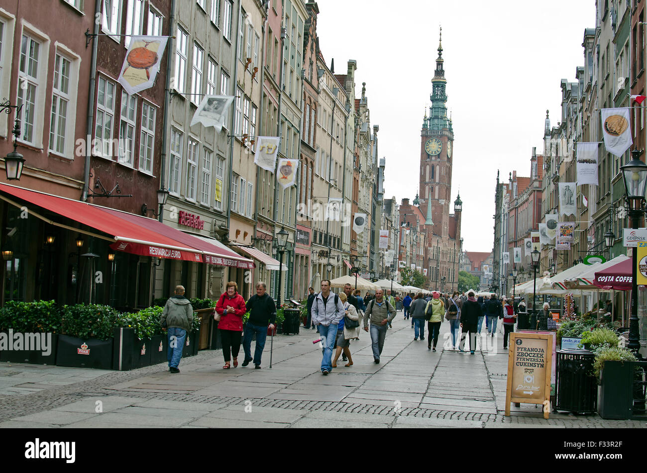 Long Street y el principal ayuntamiento, Gdansk, Polonia Foto de stock