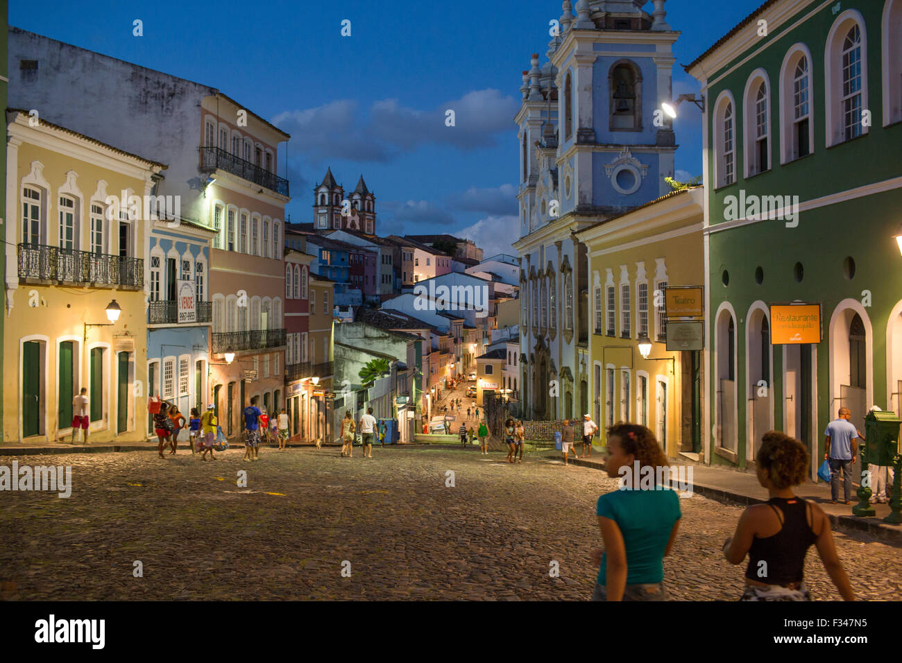 La vida en la calle, la Ciudad Vieja, Salvador da Bahia, Brasil Foto de stock