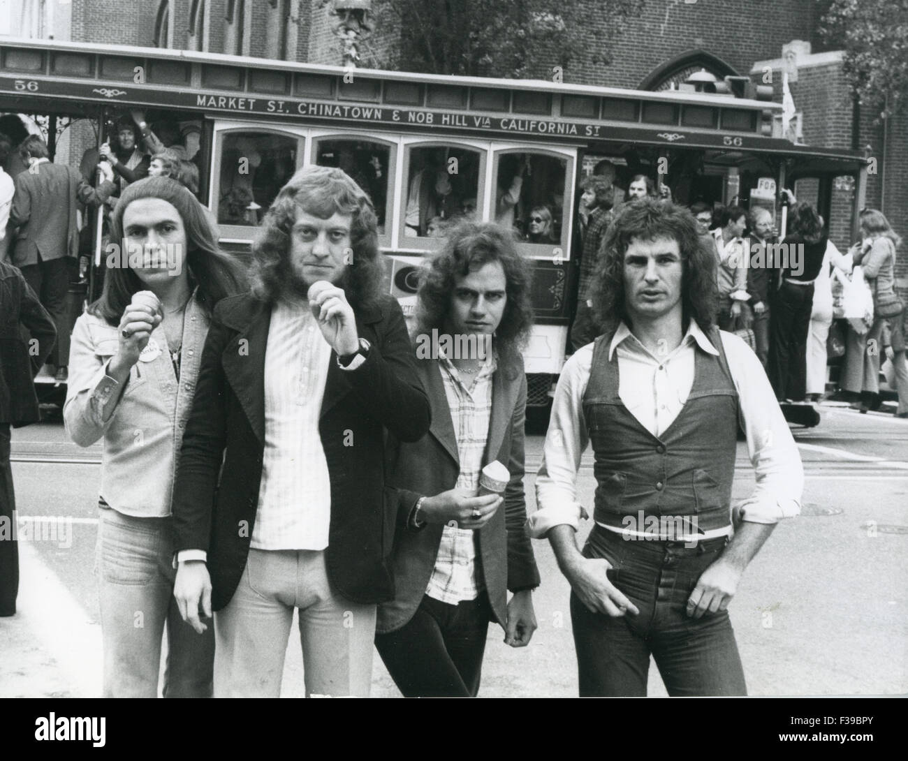SLADE, grupo de pop británico en Nueva York alrededor de 1973. De izquierda a Dave Hill, Noddy Holder, Jim Lea, Don Powell Foto de stock
