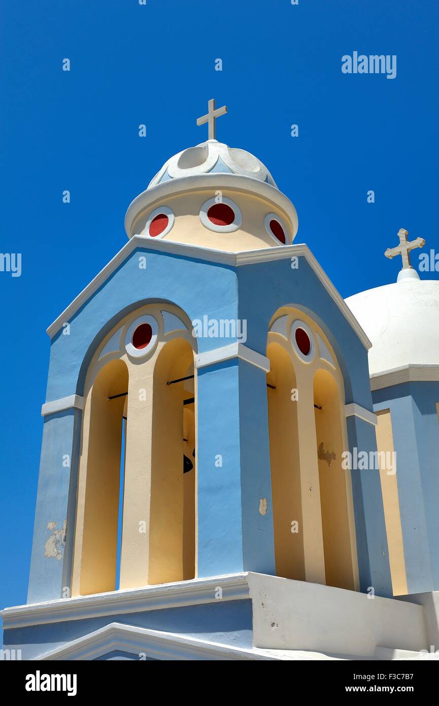 Iglesia Católica de San Stylianos Fira Santorini Grecia Foto de stock