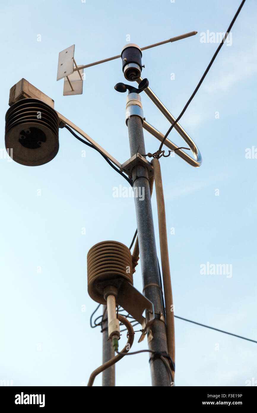 Los instrumentos para la medición de la contaminación atmosférica  Fotografía de stock - Alamy