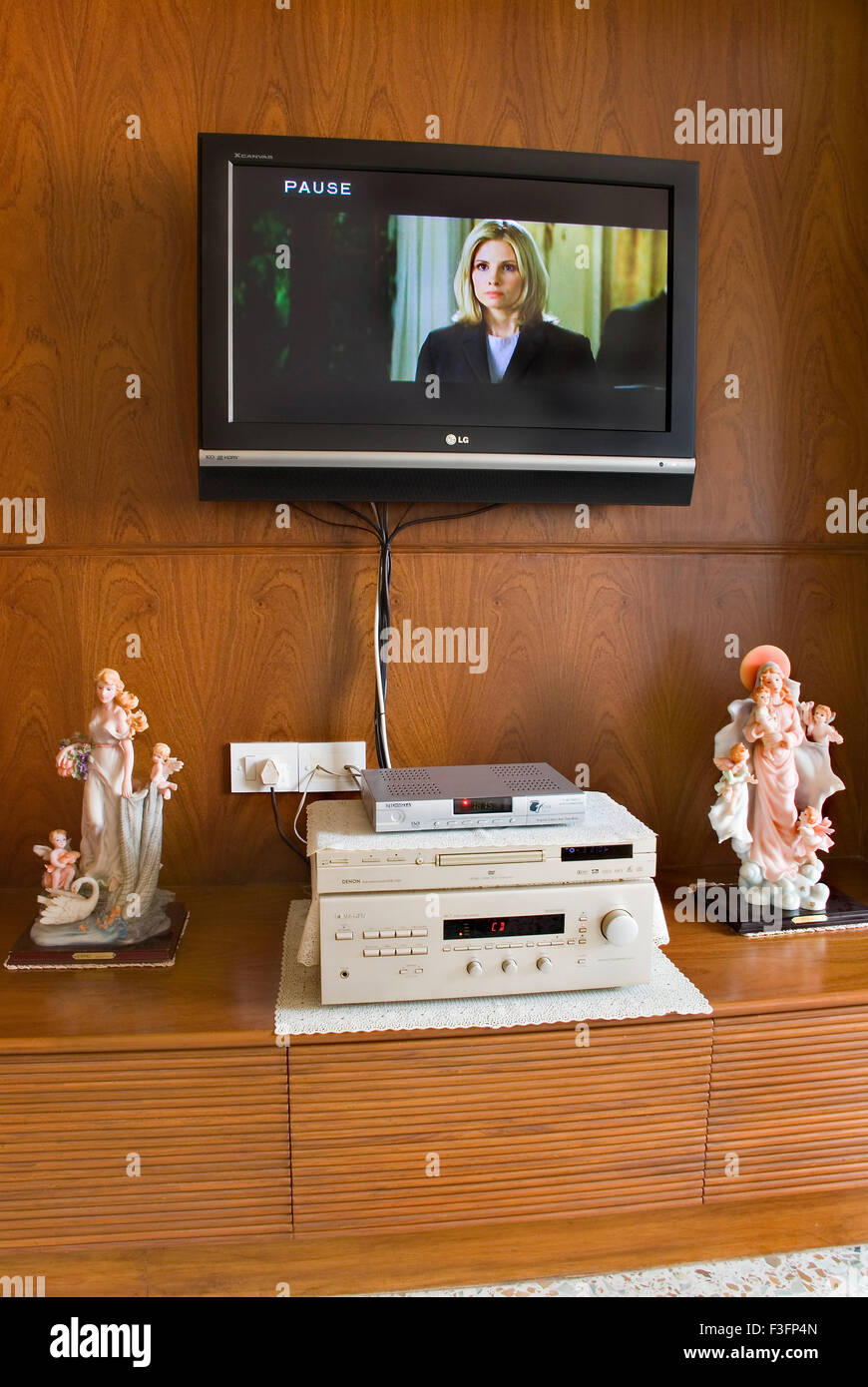 La televisión en el contexto del hogar d?cor ; ; ; Maharashtra Bombay Bombay India Foto de stock