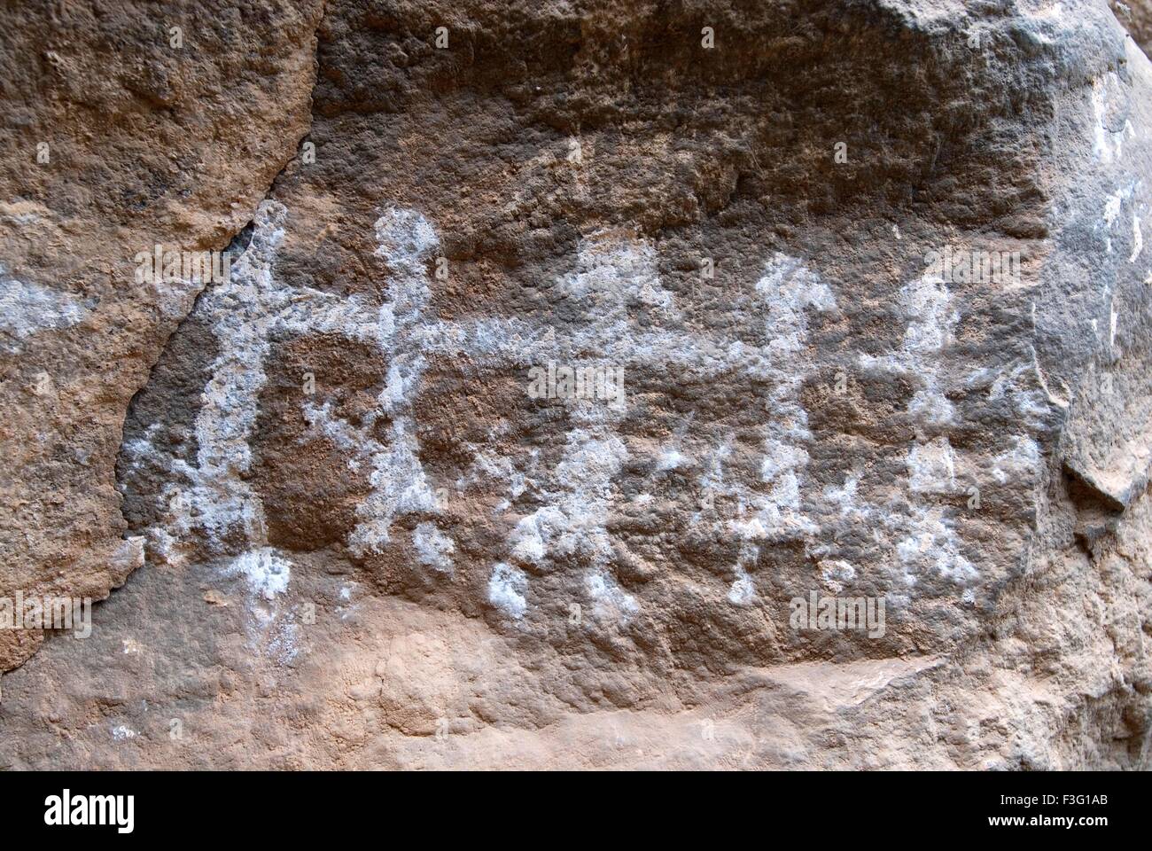 Pinturas rupestres en Porivarai en Nilgiris Karikkiyoor ; ; ; de Tamil Nadu, India Foto de stock