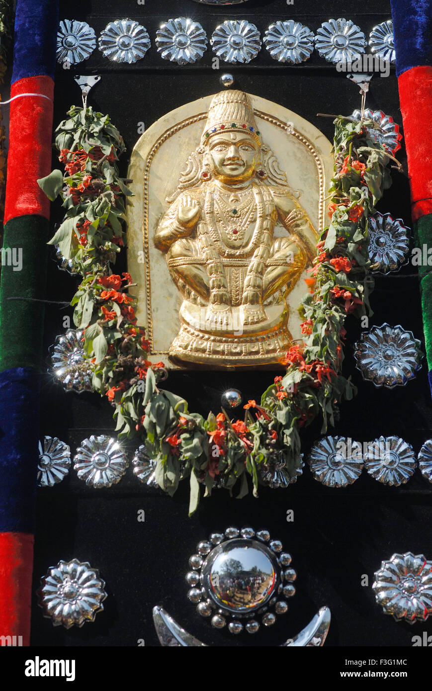 Estatua de deidad ; Kerala ; India ; Asia Foto de stock