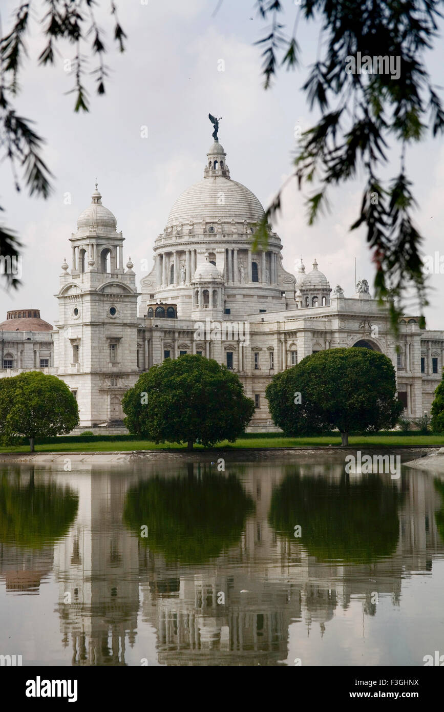Victoria Memorial impresionante recordatorio de Raj casa museo de mármol blanco ; ahora CALCUTA Calcuta ; en Bengala Occidental, India ; Foto de stock