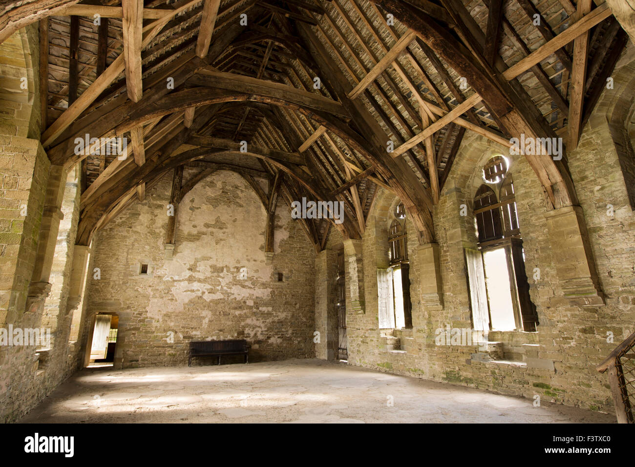 Reino Unido, Inglaterra, Shropshire, Craven Arms, Stokesay Castle, Gran Hall Foto de stock