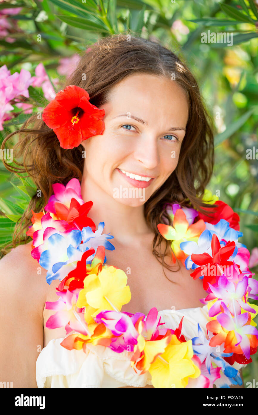 Guirnalda hawaiana fotografías e imágenes de alta resolución - Alamy