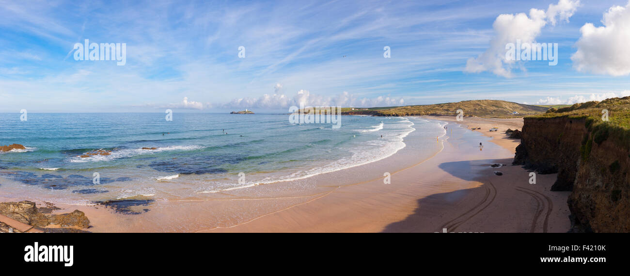 Playa y faro de Godrevy Gwithian en Cornualles, Reino Unido Foto de stock