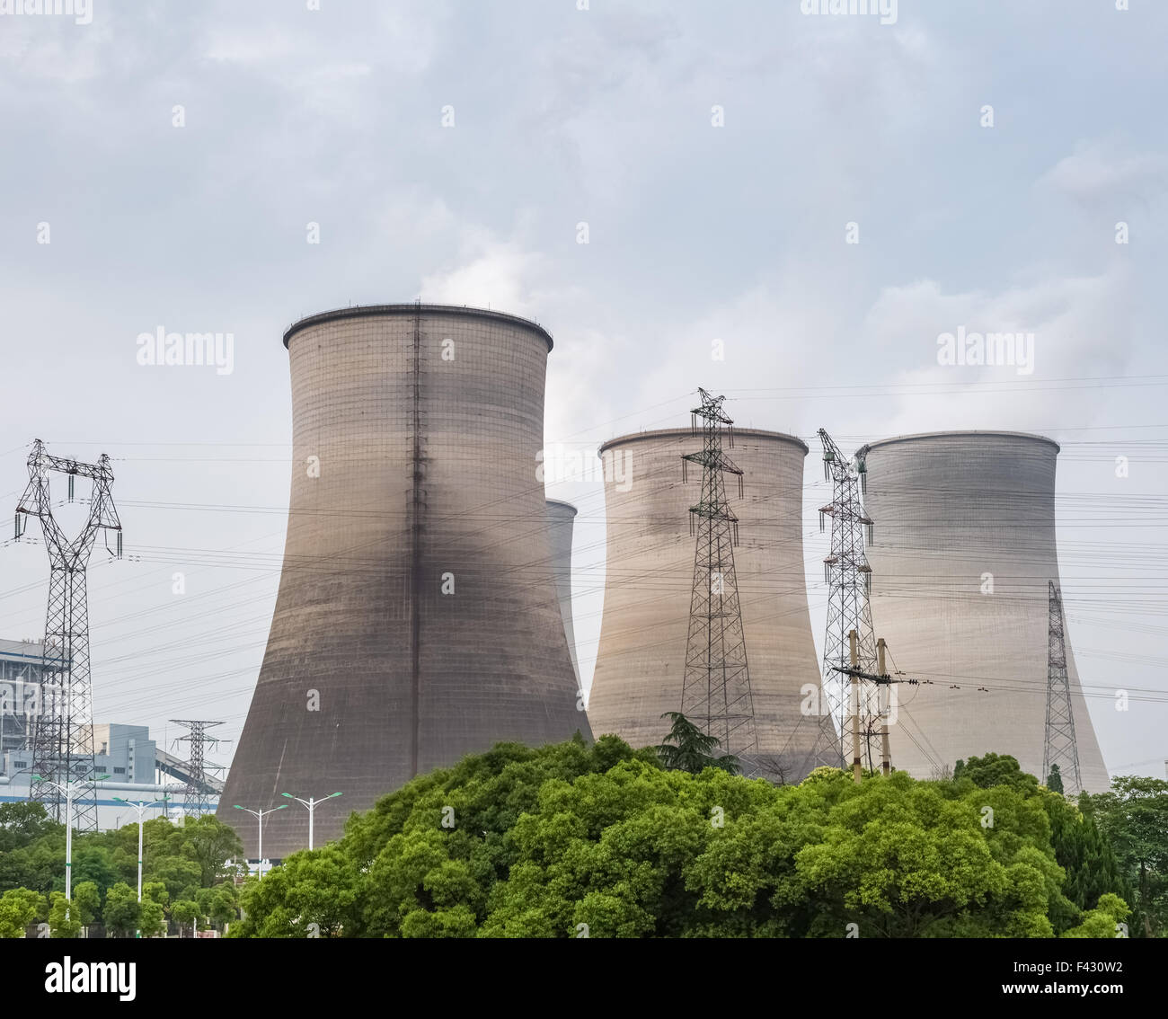 Torre De Enfriamiento Fotografías E Imágenes De Alta Resolución Alamy