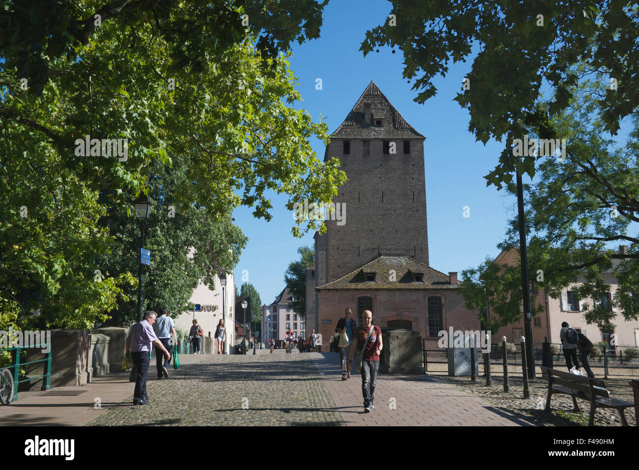 Atalaya medieval Petite France Alsace Francia Estrasburgo Foto de stock