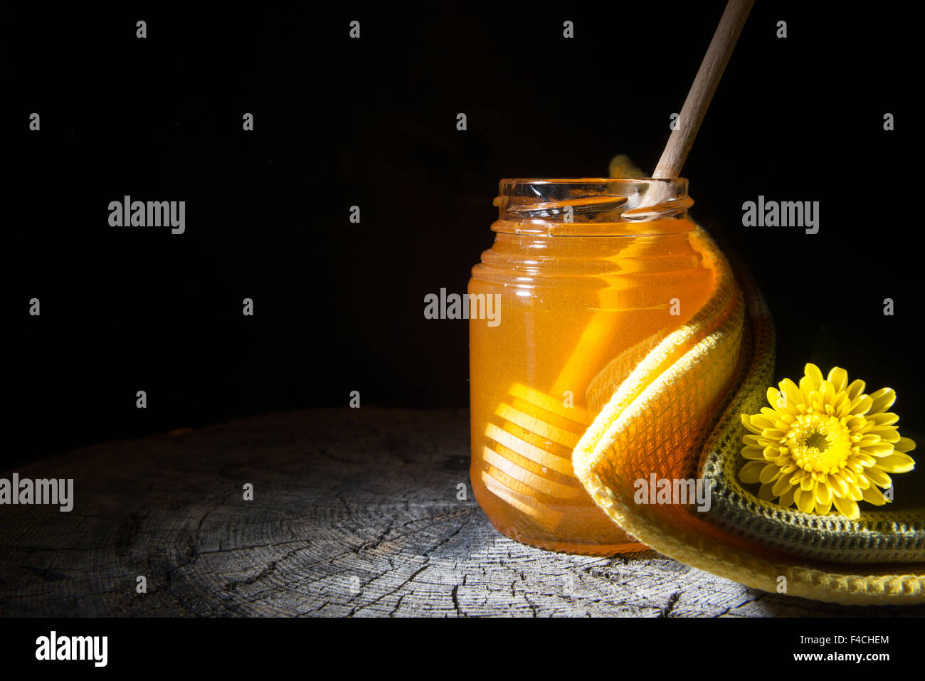 Tarro de miel fotografías e imágenes de alta resolución - Alamy