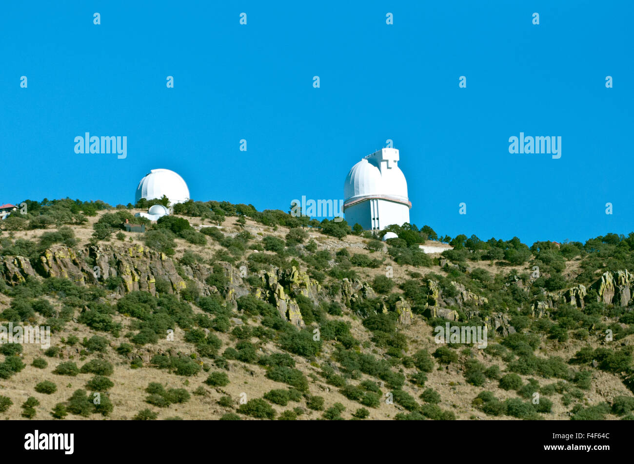Estados Unidos, Fort Davis, Texas, Observatorio McDonald, Vistas exteriores de ambos edificios del Observatorio. Foto de stock