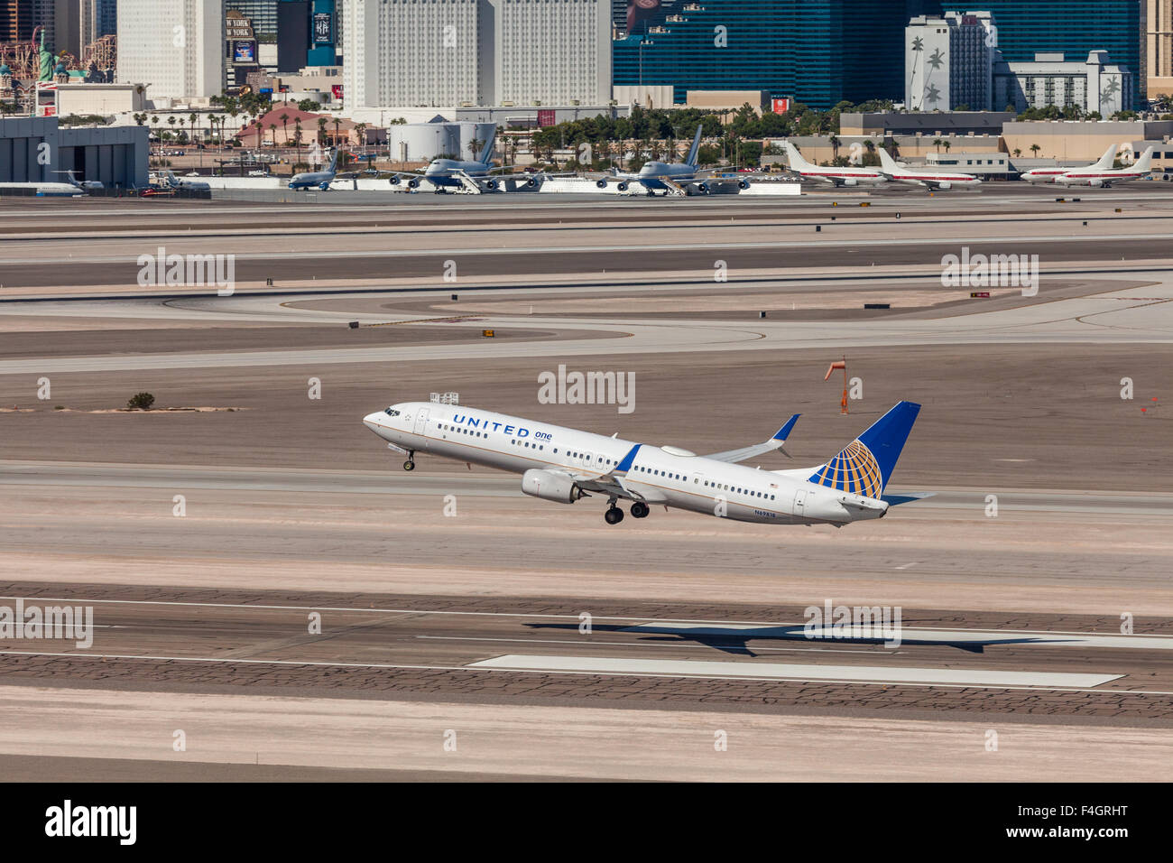 United Airlines saliendo del Aeropuerto Internacional McCarran de Las Vegas  Fotografía de stock - Alamy