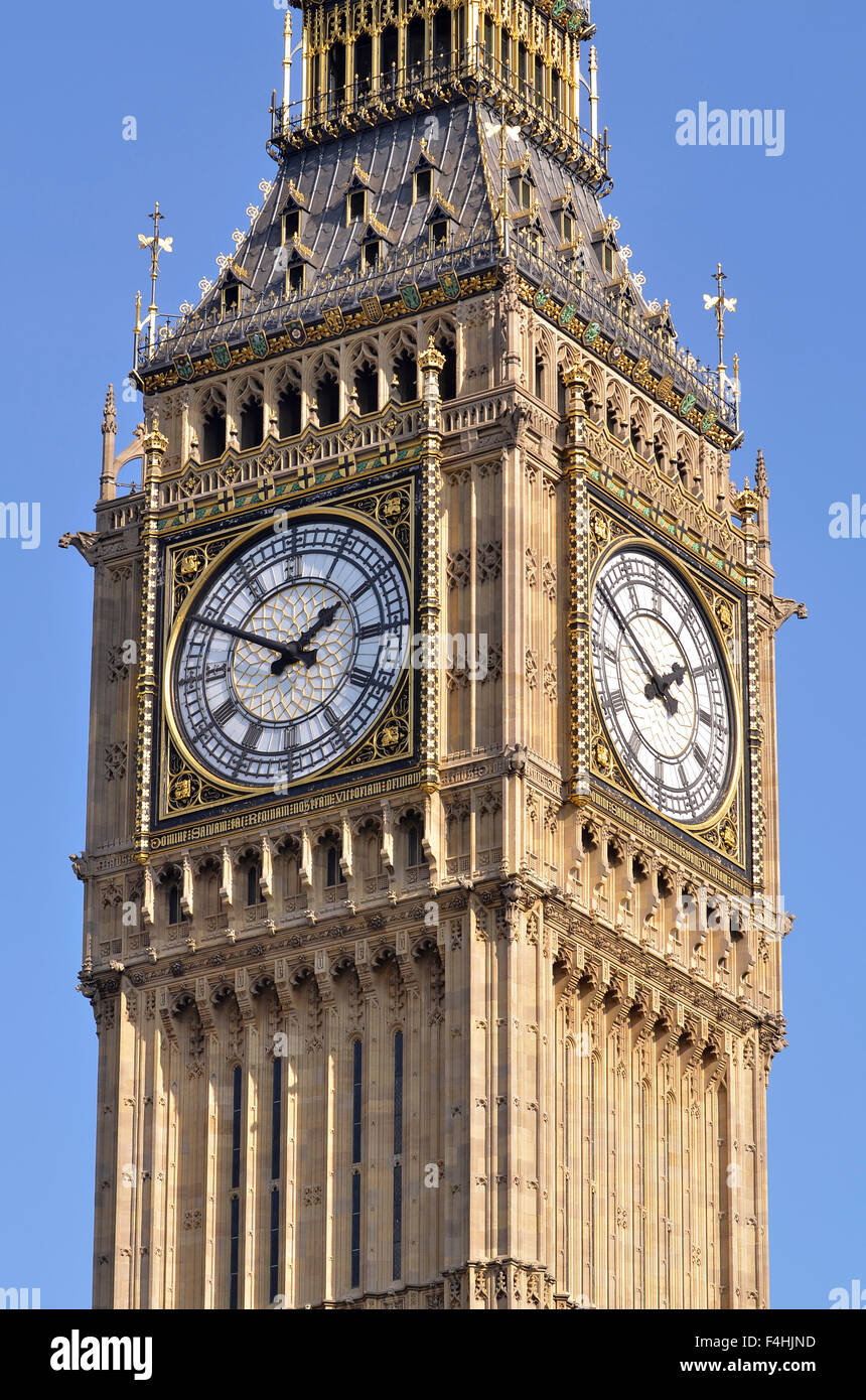 El Big Ben, la Torre de Elizabeth, Las Casas del Parlamento, en Westminster, Londres, Reino Unido. Foto de stock