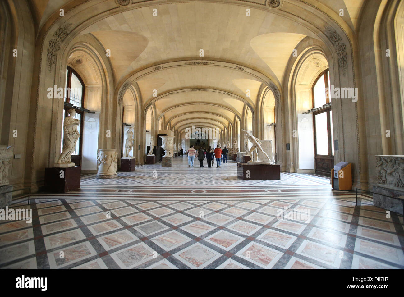 El Museo del Louvre, París, Francia, Europa Foto de stock