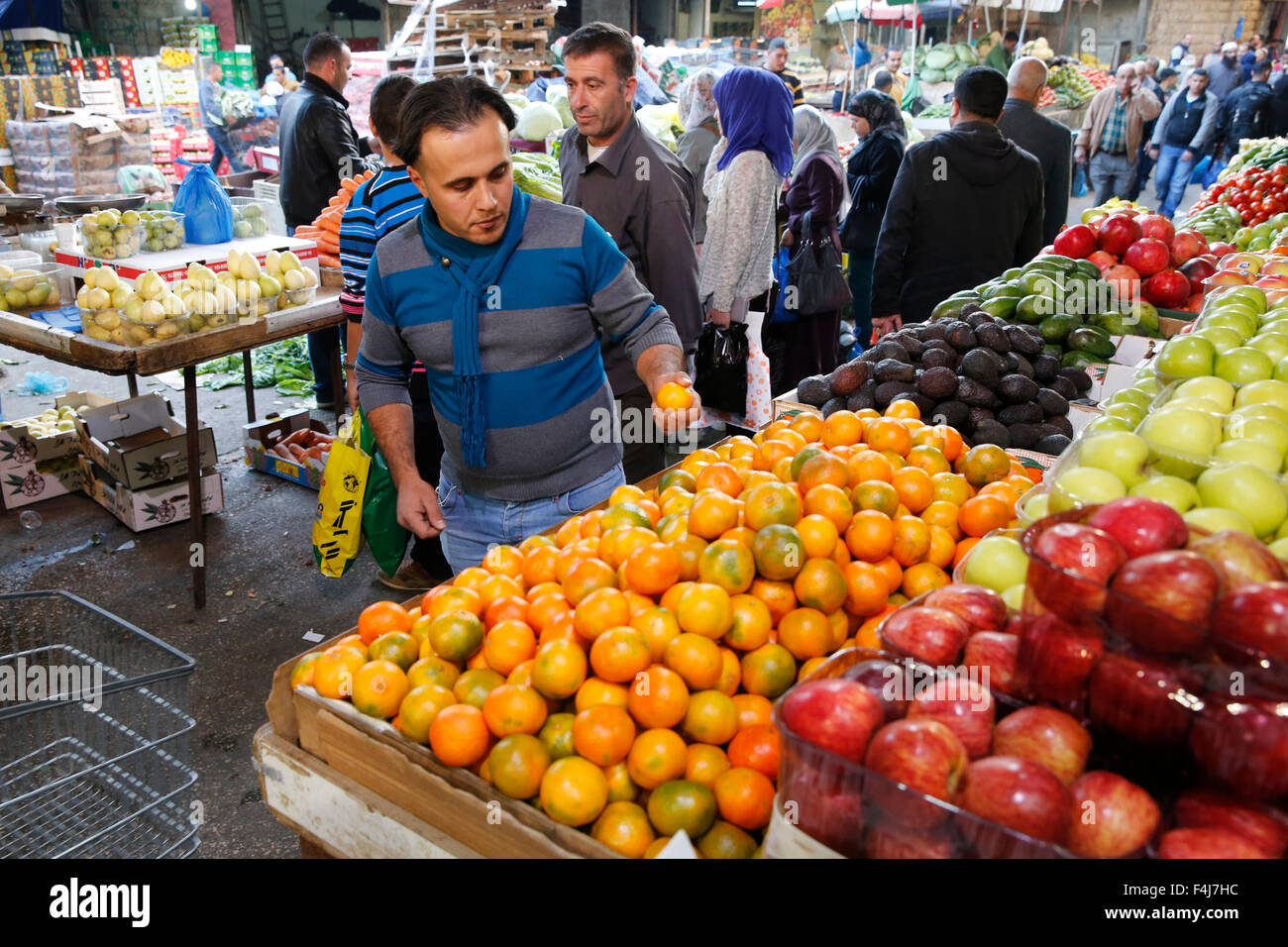 Mercado central de Ramallah, Ribera Occidental, Territorios Palestinos, Oriente Medio Foto de stock