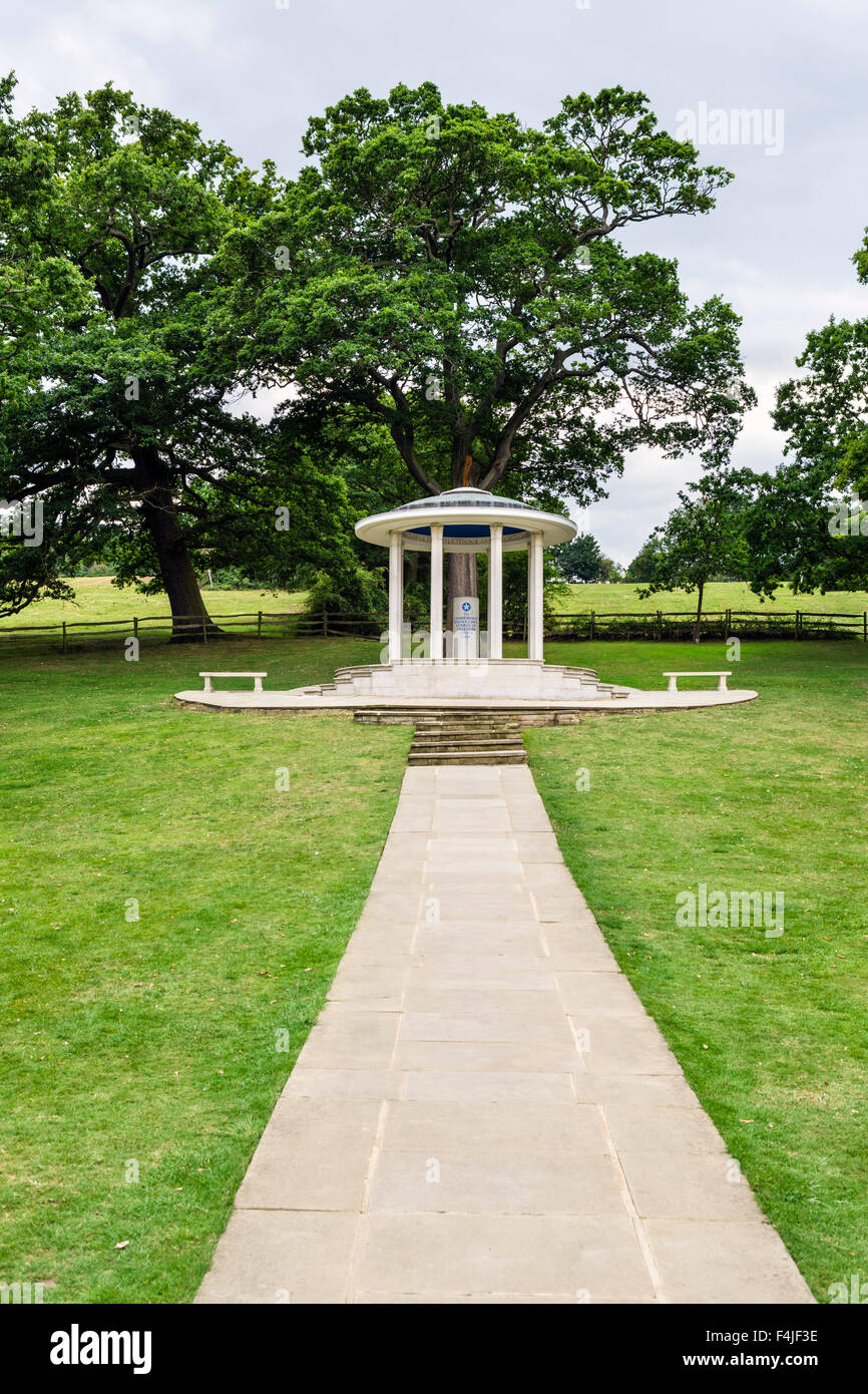 La ABA (American Bar Association) Carta Magna Memorial, Runnymede, Surrey, Inglaterra, Reino Unido. Foto de stock
