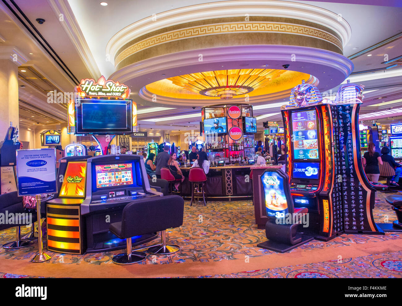 El interior del palacio es un hotel y casino en Las Vegas Fotografía de  stock - Alamy