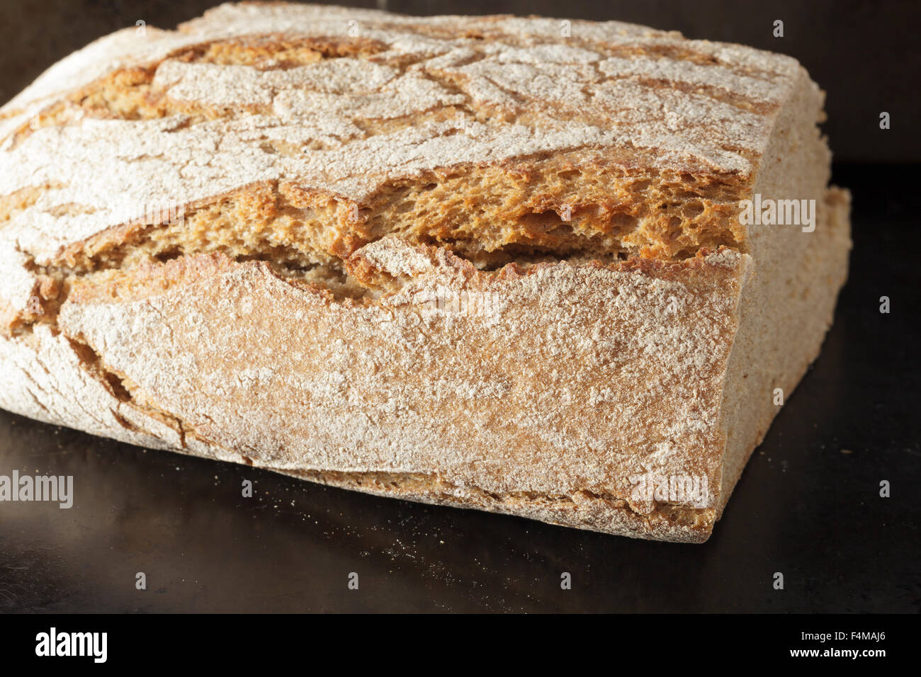 Barra de pan fresco Foto de stock