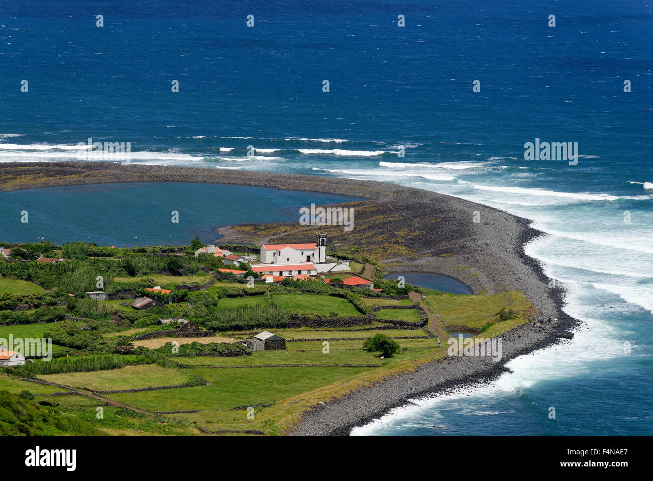 Faja da caldeira santo cristo fotografías e imágenes de alta resolución -  Alamy