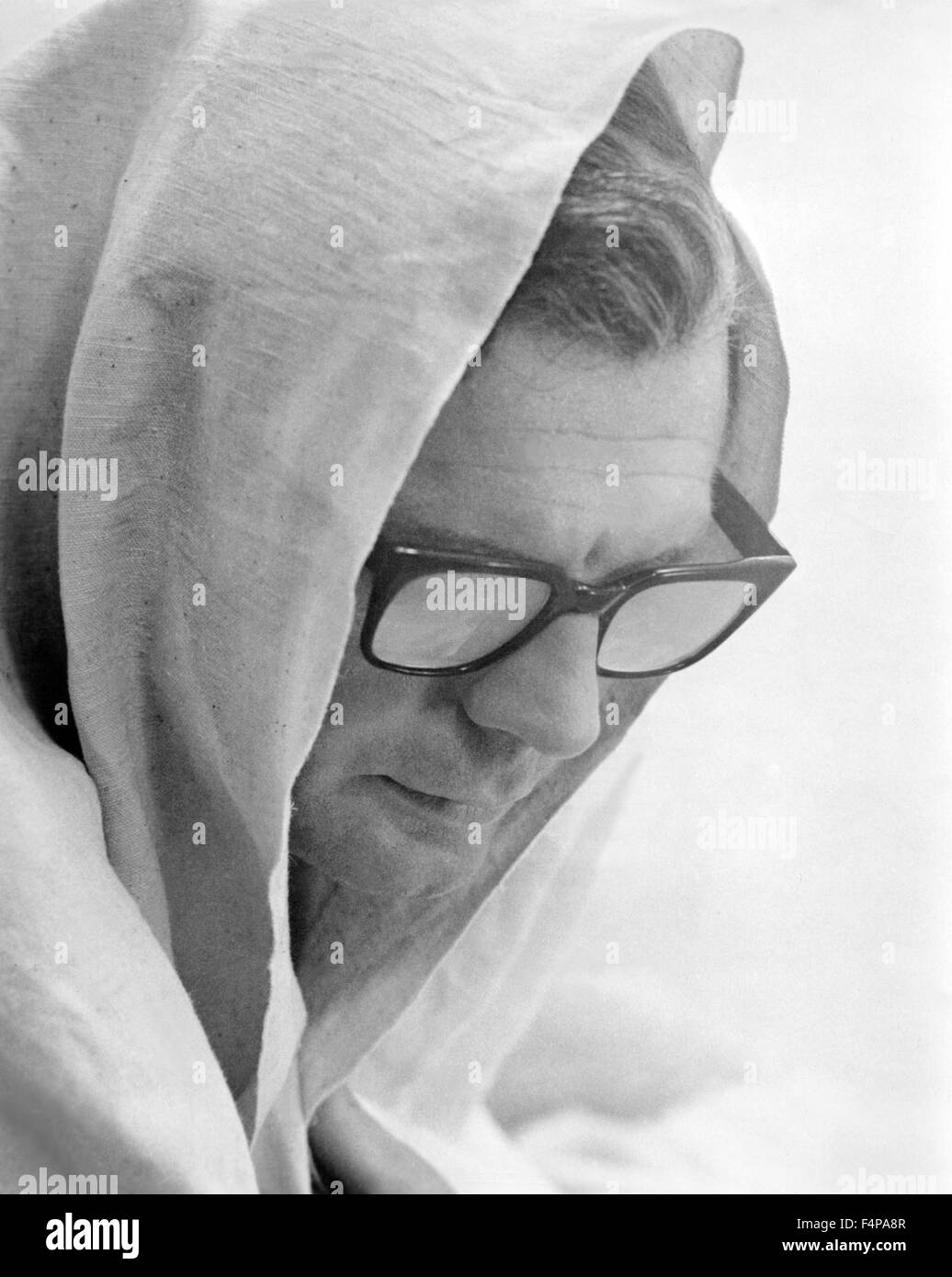 Marcello Mastroianni / Huit et demi 1963 dirigida por Federico Fellini Foto de stock