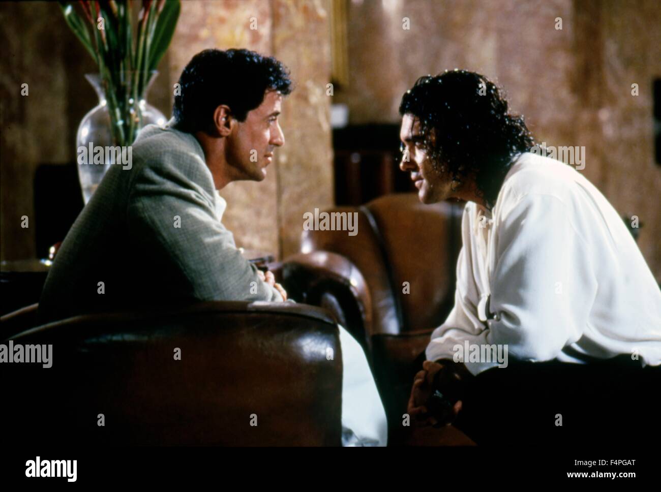 Sylvester Stallone y Antonio Banderas / Assassins / 1995 dirigida por Richard Donner Foto de stock