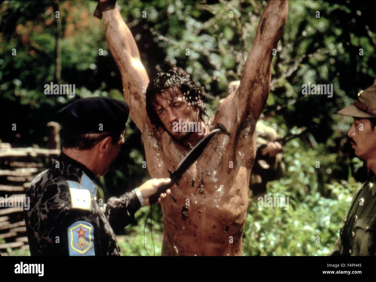 Sylvester Stallone / Rambo: primera sangre PARTE II / 1985 dirigida por George P. Cosmatos Foto de stock
