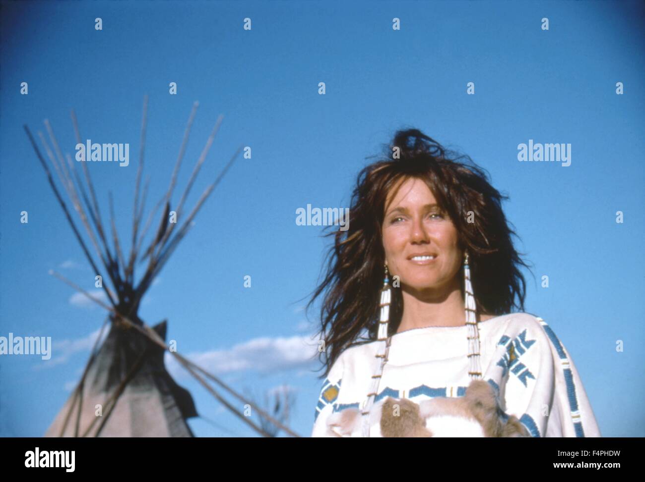 Mary McDonnell / Danza con Lobos / 1990 dirigida por Kevin Costner [TIG  Productions / Orion Pictures] Fotografía de stock - Alamy