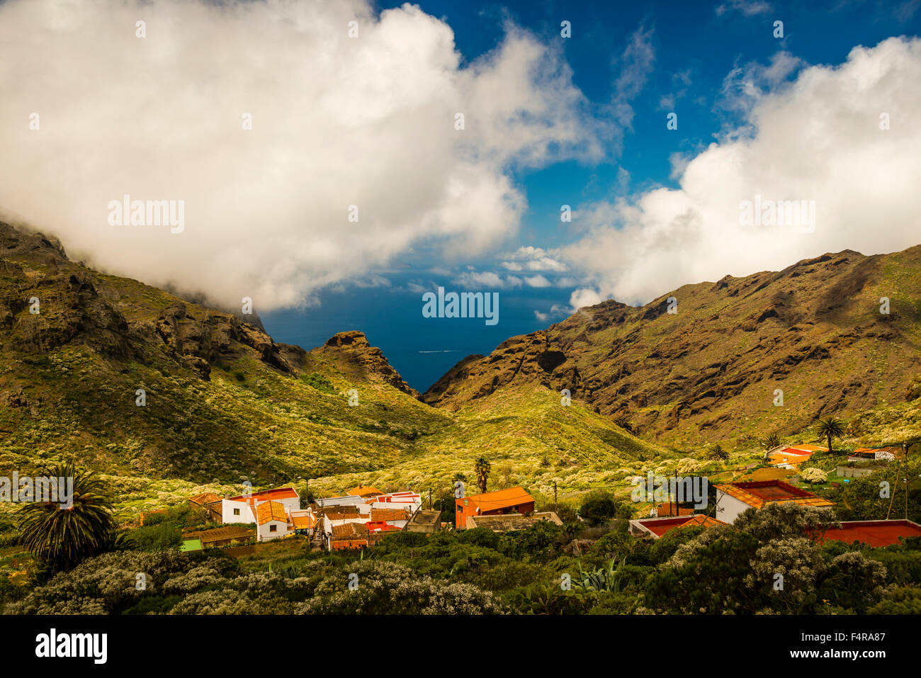 Fuera, montaña, montañas, paisajes de montaña, Canarias, Europa, Montañas, Islas Canarias, islas Canarias, naturaleza, nadie, viajes Foto de stock