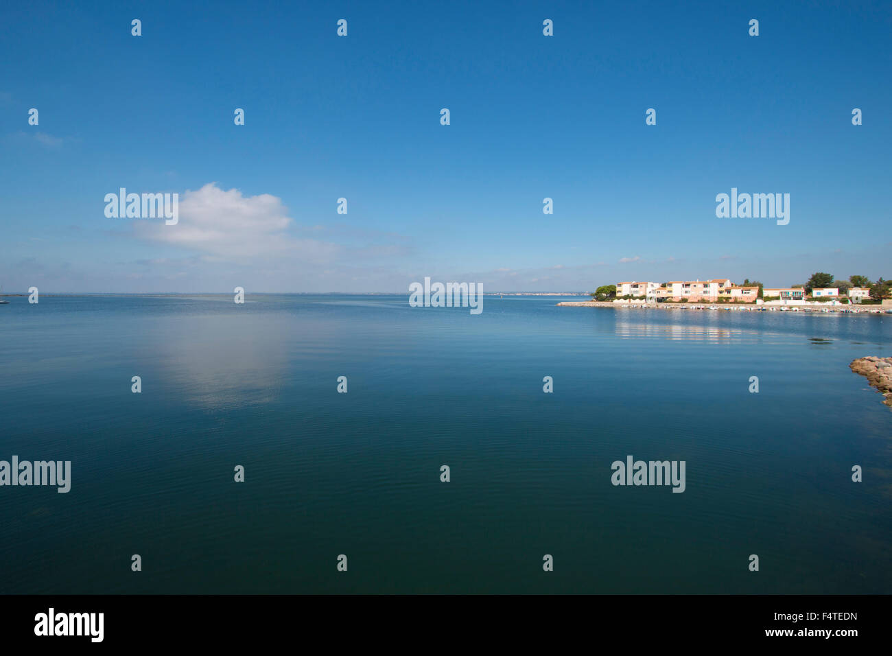 Francia, Europa, Sète, Languedoc-Roussillon, Herault, agua, Etang de Thau, Thau, Foto de stock