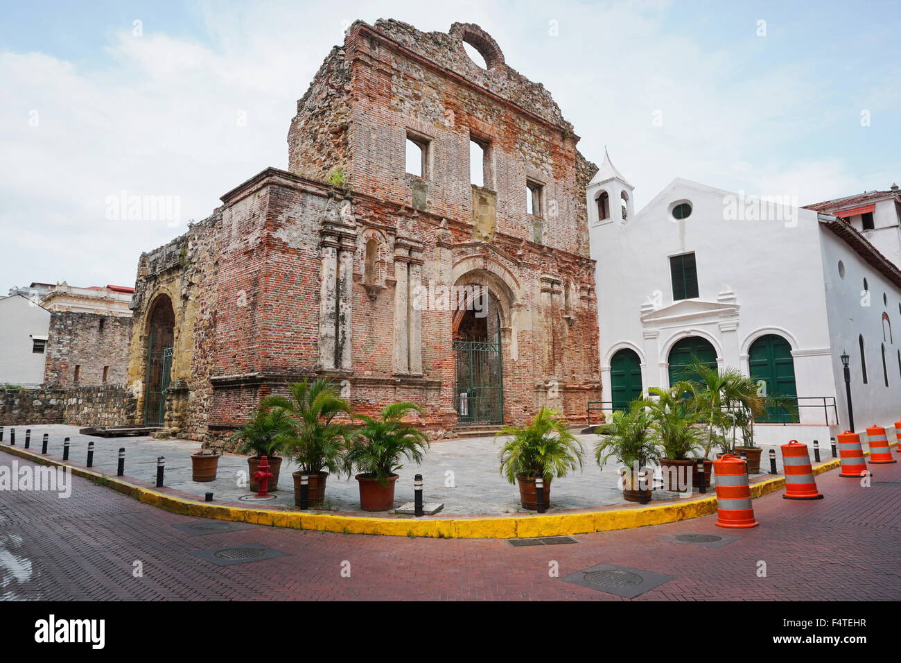Ruinas del Convento de Santo Domingo, el Casco Viejo, Ciudad de Panamá, Panamá, América Central Foto de stock