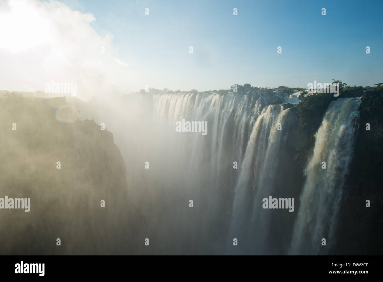 LIVINGSTONE, ZAMBIA - Victoria Falls Cascada Foto de stock