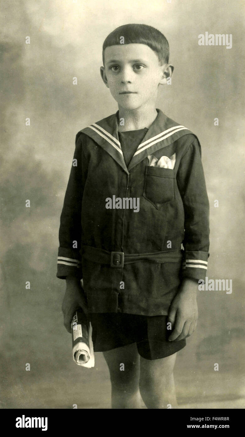 Chaqueta de marinero para niños fotografías e imágenes de alta resolución -  Alamy