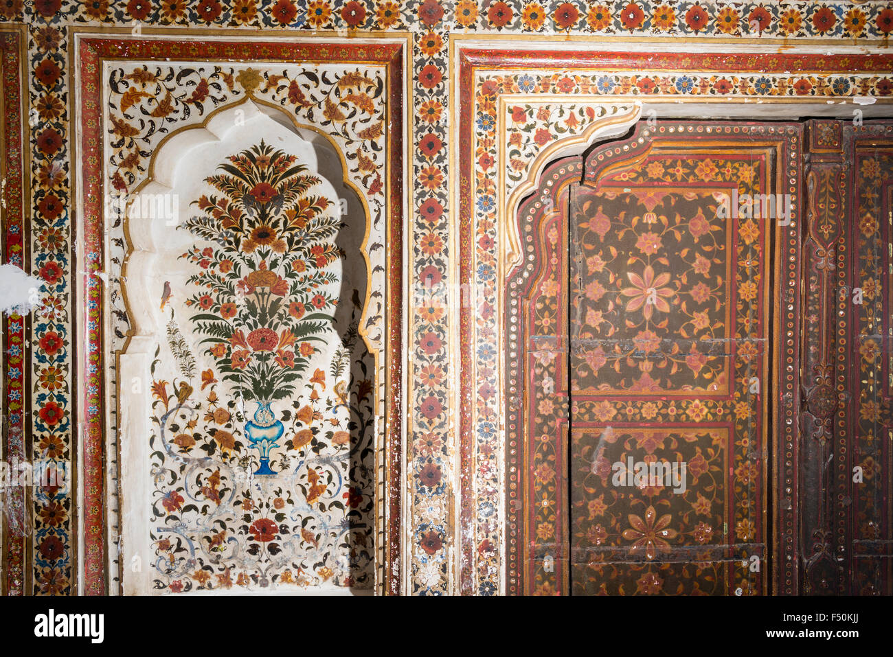 Interior del gaj mandir, parte de Junagarh Fort, originalmente llamado chintamani. fue construido en el siglo XVI y es uno de los Foto de stock