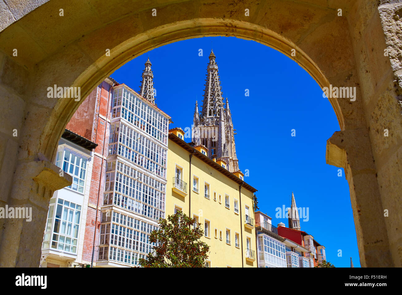 Fachada de la Catedral de Burgos en Saint James Way en Castilla Leon de España Fotografía de
