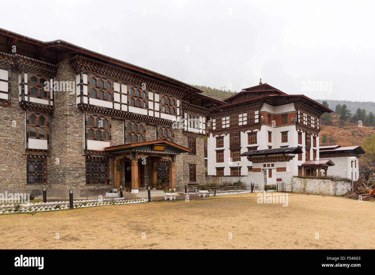 Biblioteca Nacional y los archivos, Thimphu, Bután Foto de stock