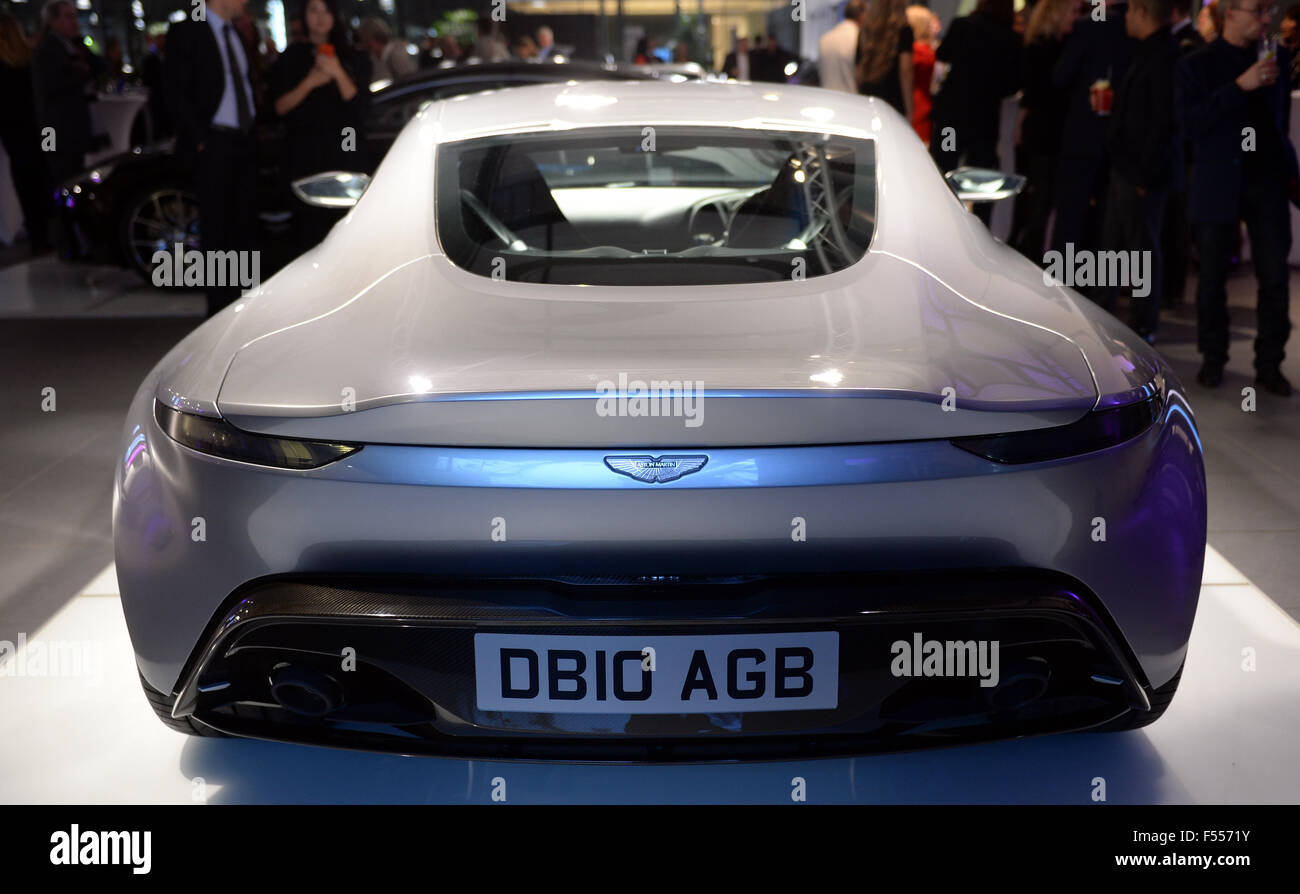 Aston Martin Db9 Gt Bond Edition Fotos E Imagenes De Stock Alamy