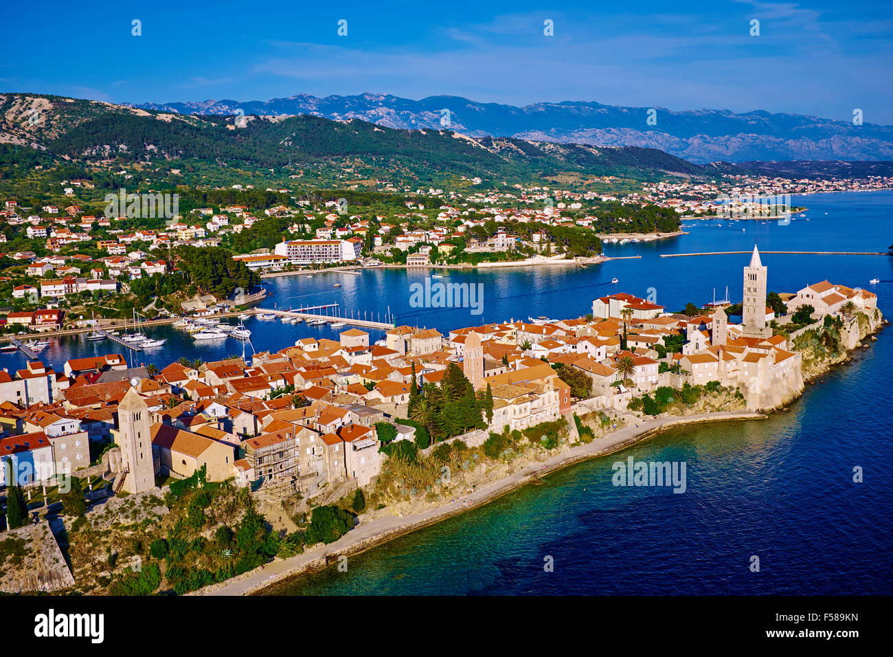 Croacia, Kvarner Bay, Isla y ciudad de Rab Foto de stock
