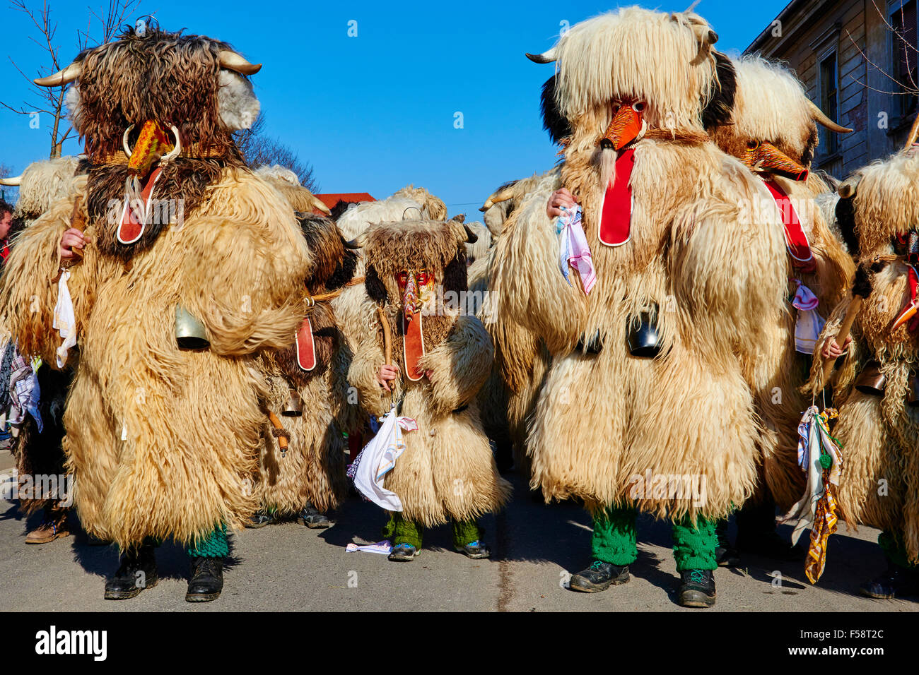 Kurent fotografías e imágenes de alta resolución - Alamy