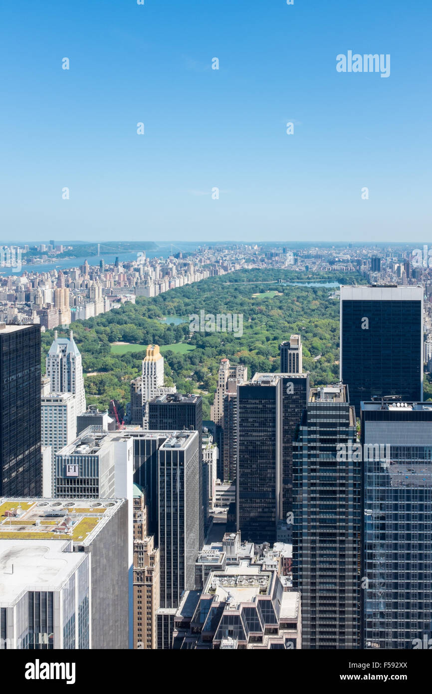 Vistas de Manhattan y Central Park, desde la plataforma de observación del Rockefeller Center en Nueva York Foto de stock