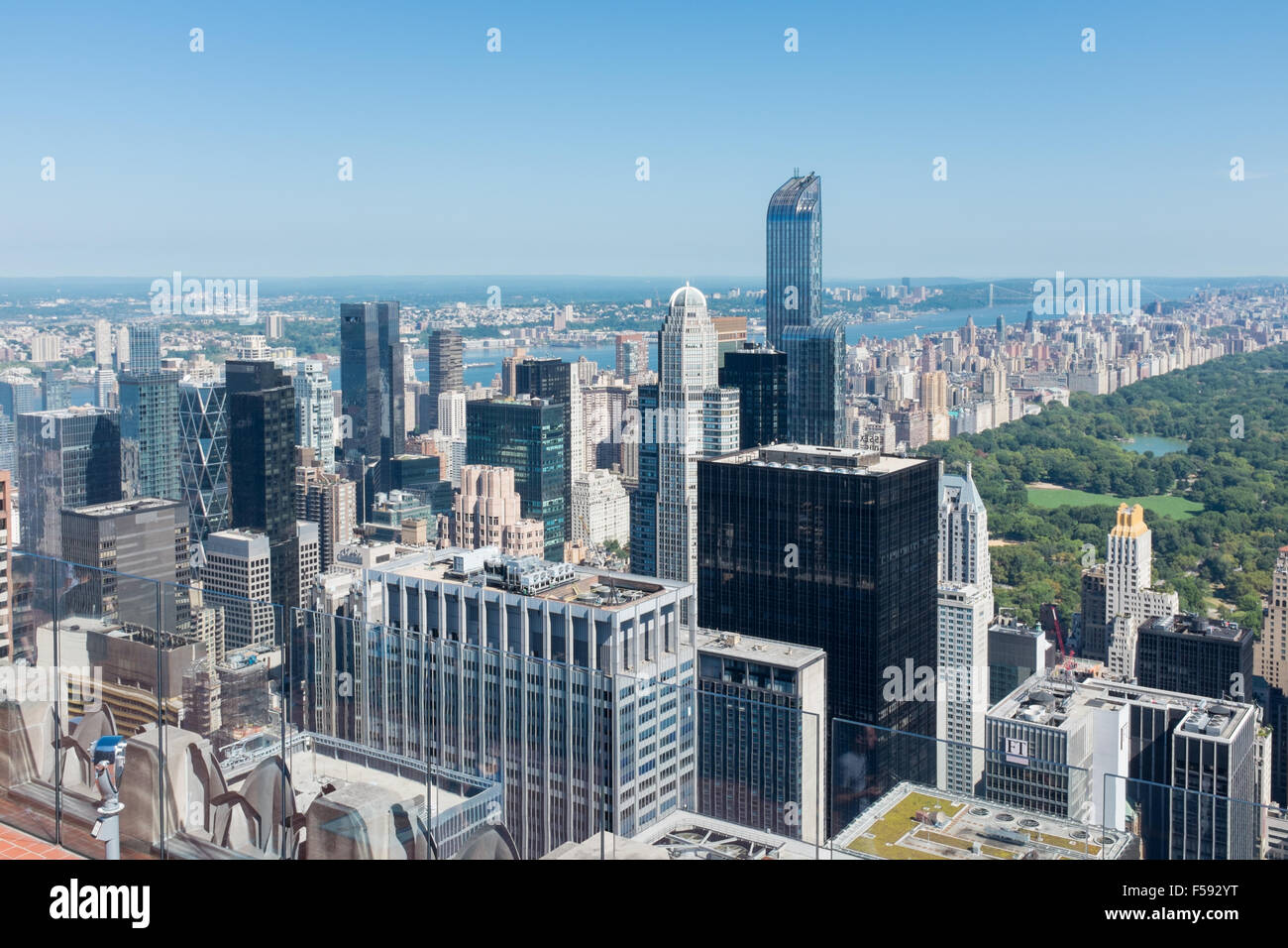 Vistas de Manhattan y Central Park, desde la plataforma de observación del Rockefeller Center en Nueva York Foto de stock
