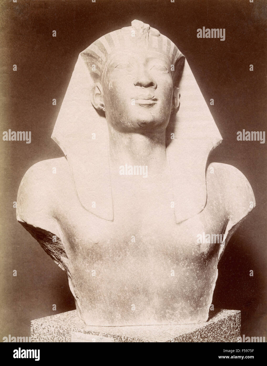 Busto del faraón, Egipto Foto de stock