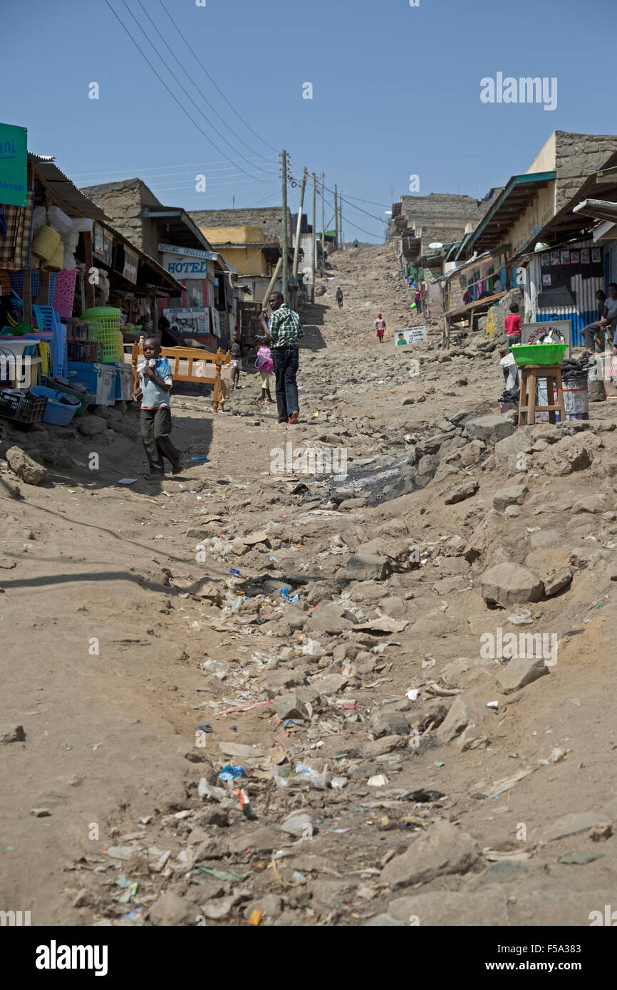 Calle escena africana chabolas Kamere Naivasha Kenia Fotografía de stock -  Alamy