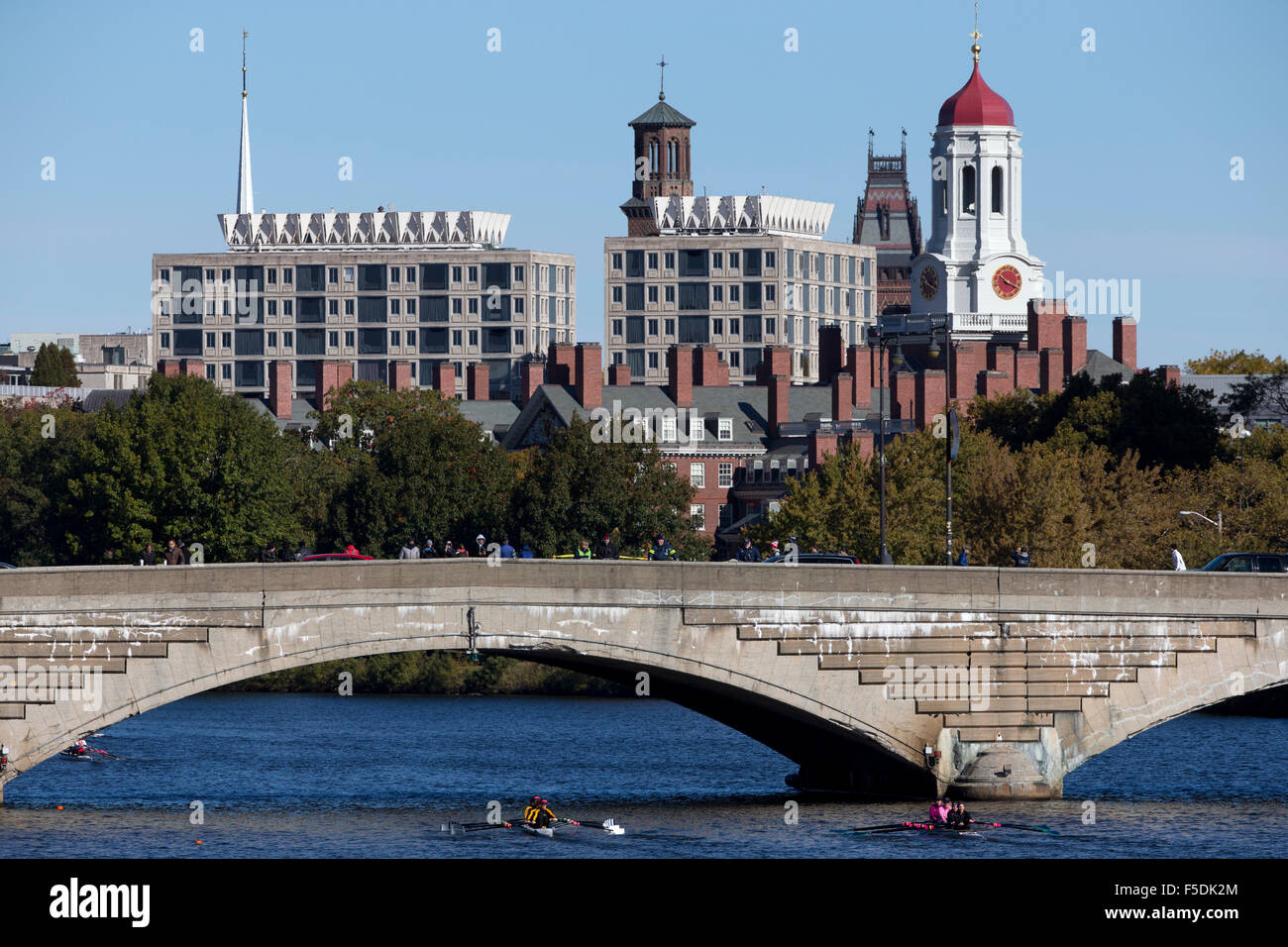 Charles River, de la Universidad de Harvard, Cambridge, Massachusetts Foto de stock