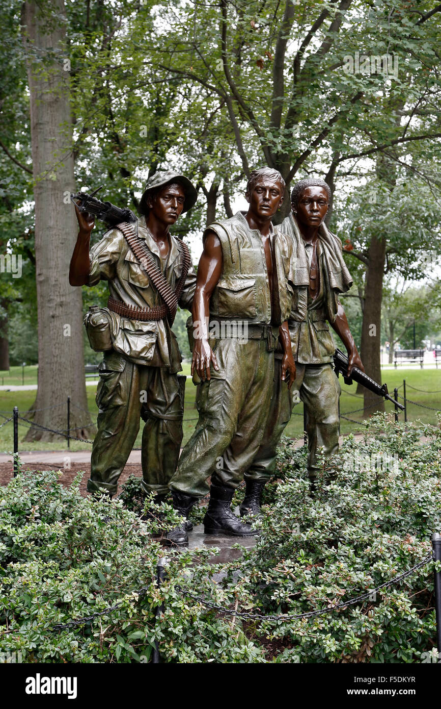 "Los tres militares' estatua (por Frederick Hart), el Vietnam Veterans Memorial, Washington, Distrito de Columbia, EE.UU. Foto de stock