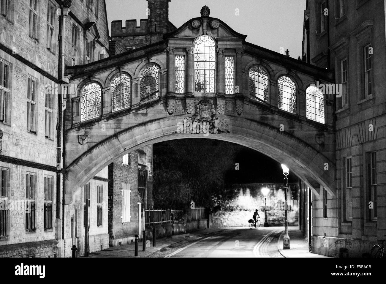 Puente de los Suspiros, Oxford, Oxford, Inglaterra, Reino Unido, Europa Foto de stock