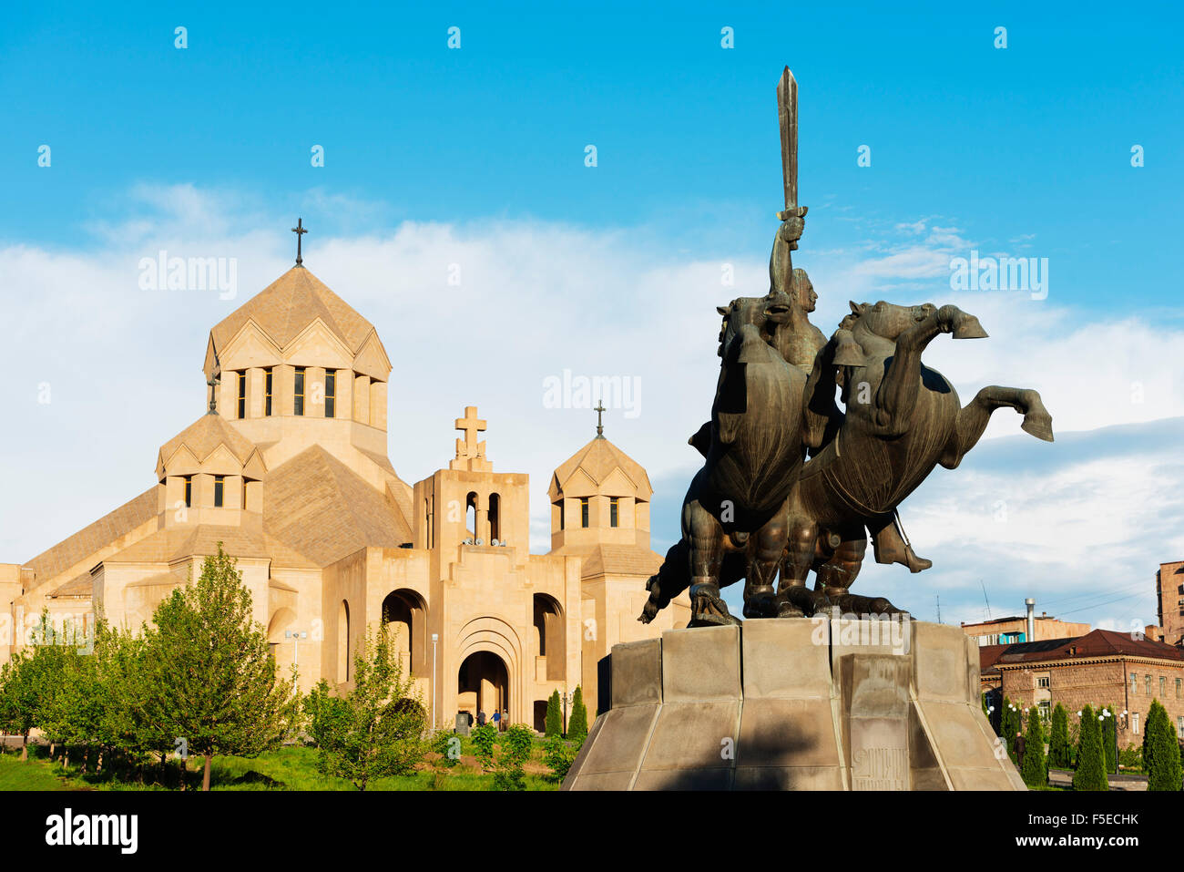 Estatua de San Grigor a san Gregorio el Iluminador, Catedral de Ereván, Armenia, el Cáucaso, Asia Central, Asia Foto de stock