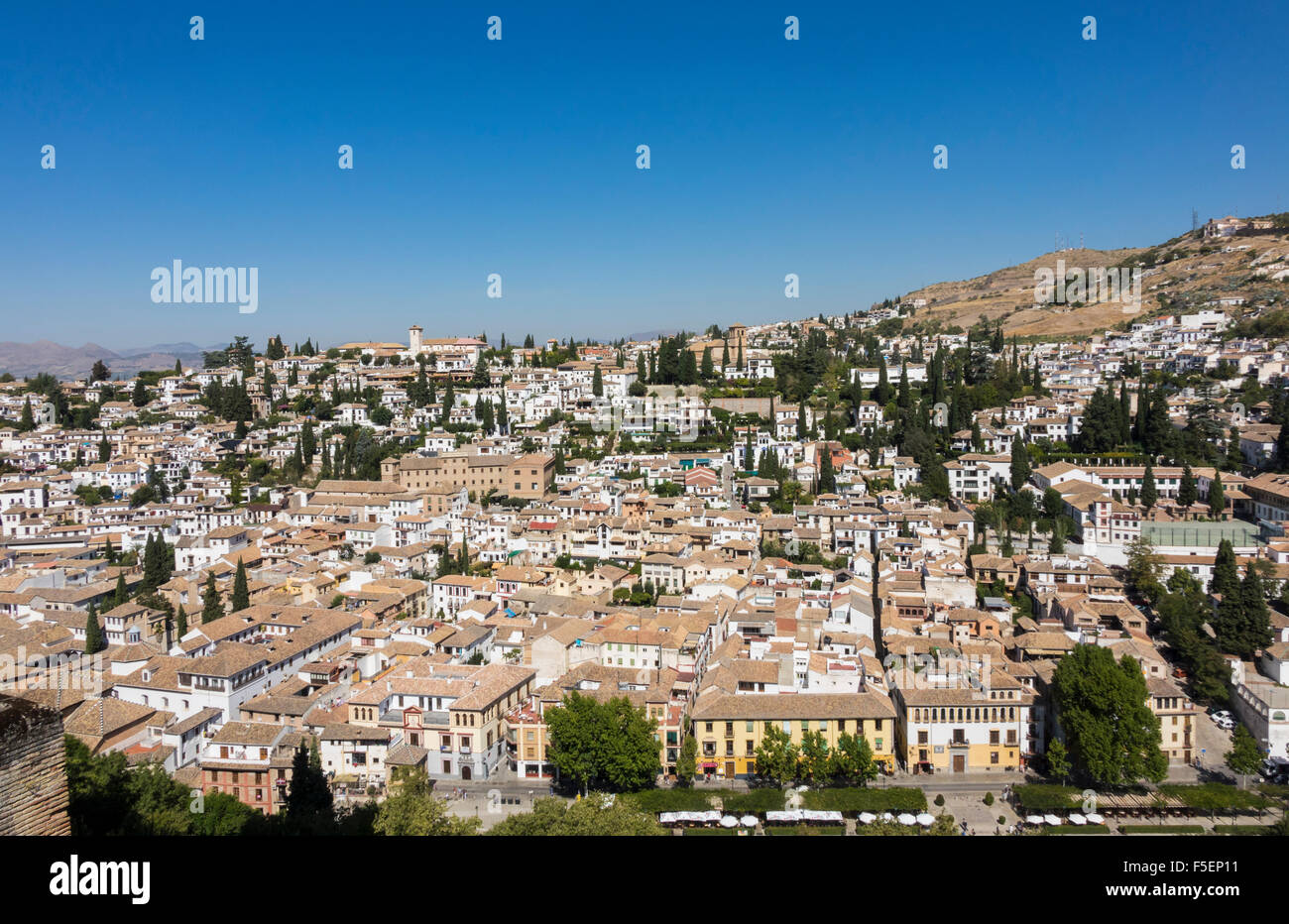 Paisaje urbano de Granada en Andalucía, España, Europa Foto de stock
